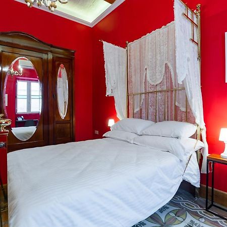 Monreal Boutique Townhouse - R024Rm4 Hotel Paola ภายนอก รูปภาพ